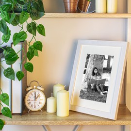 Clay Roberts Photo Picture Frame 8x10, White, Freestanding and Wall Mountable, 20x25 cm, 10x8 Picture Frames