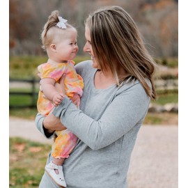 Burt's Bees Baby Mameluco de una sola pieza para niña, 100% algodón orgánico, teñido anudado fresa, recién nacido, Tie Dye fresa, Recién nacido
