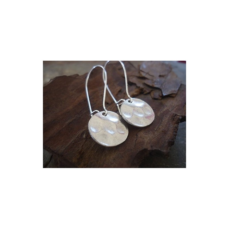 Hammered plates: on long kidney hooks