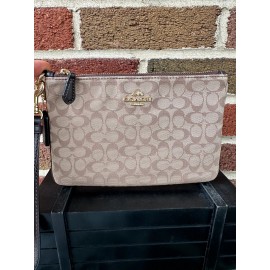 Coach BN Coach Wristlet zip top 86098B khaki Signature Jacquard and leather