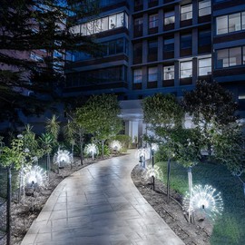 Solar Fireworks Lights tree, 2 Pack upgrade 8 Flash Modes 120 LED- Powered 40 Copper Wires String Landscape Light, DIY Lights for Aisle Backyard Parterre Fence and Christmas Decoration (Cold White)