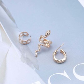 Erimberate Bohemian Snake Ear Cuff Earrings Snake Wrap Earrings Gold Snake Ear Crawler Earrings Snake Climber Cartilage Earrings Vintage Animal Cartilage Earrings Jewelry for Women and Girls 3 Pcs