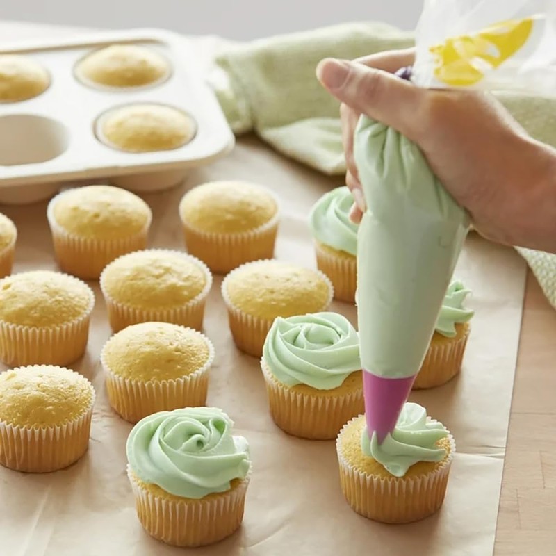 Wilton Featherweight Decorating Piping Bag, Reusable, 35cm (14in)