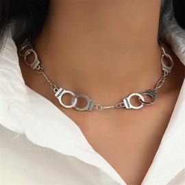 Wendalern Punk Handcuffs Necklace Choker Silver Handcuffs Pendant Necklace Handcuffs Link Chain Choker Necklace Interlocking Handcuff Chain Collarbone Necklace Statement Jewelry for Women and Girls
