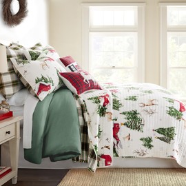 Levtex Home - Tatum Pines Quilt Set - Twin/Twin XL Holiday Quilt 68x86 and One Standard Pillow Sham 20x26 - Christmas Cabin - Red, Green, Brown and White - Reversible - Cotton