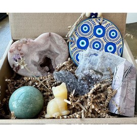 Intuitive Crystal Set by AZ Stone and Crystal Co - Hand-Curated Natural Crystals with Unique Energy and Properties intuitive crystal:_Medium