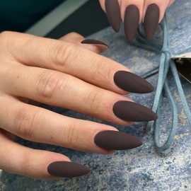 Dark Brown Press on Nails Medium Stiletto Almond,Xcreando Matte Pure Color Acrylic Nails Kit Reusable Fake Nails with Feature Protective UV Coating for Women Nail Art Manicure in 24PCS