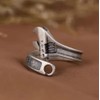 Anillo Ajustable para Hombre - Diseño de Llave Inglesa, Chapado