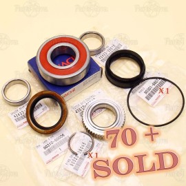 Toyota Genuine OEM KOYO / NACHI Toyota Tacoma Rear Wheel Bearing & Seal Replacement SET