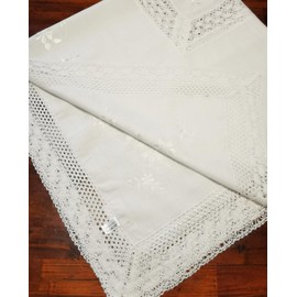 Tablecloth 130 x 130 cm in White with Hemstitch Crochet Lace and Embroidery (130 x 130 cm)