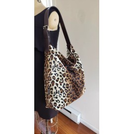 Hobo FAUX FUR HOBO TOTE BAG, BUCKET TOTE, CLOTH SHOULDER BAG BROWN LEOPARD