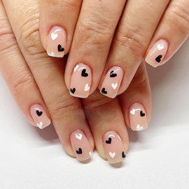 24Pcs Valentines Press on Nails Short Square Fake Nails with Black White Heart False Nails Nude Full Cover Glue on Nails Valentines Acrylic Nails for Women Reusable Cute Stick on Artificial Nails