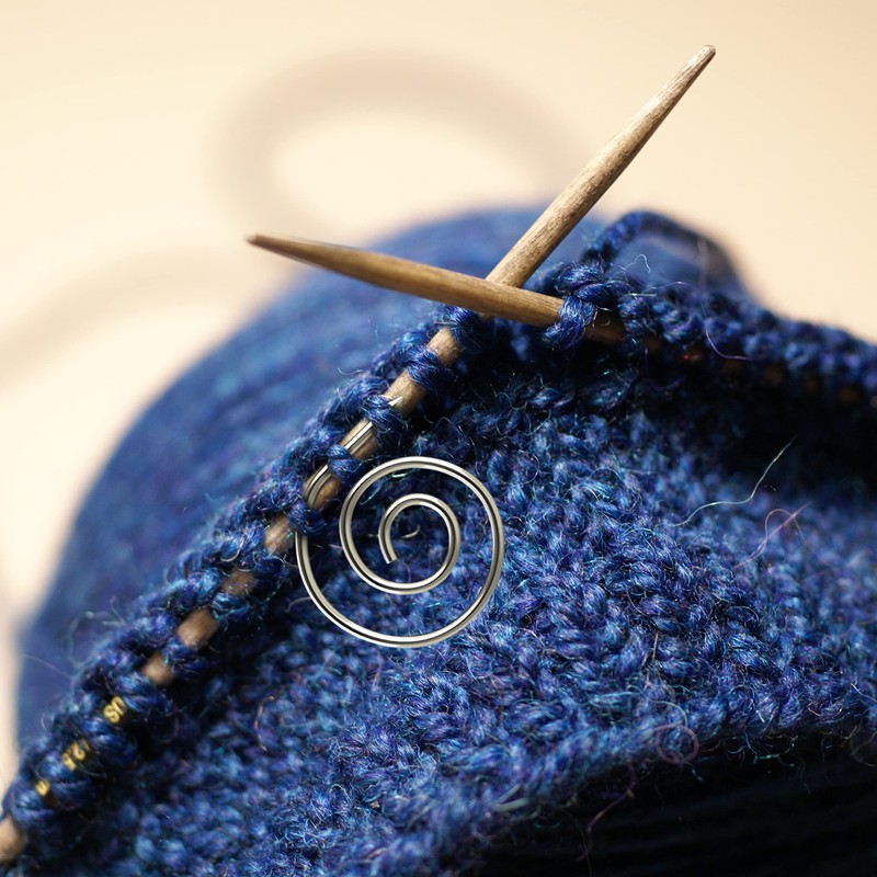 ZORRA 4PCS Knitting Needles Set, Handmade Crochet Spiral Cable Needle,
