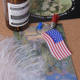 Us Keychain American Usa Souvenirs for Men American Independence Day Decorations American Flag Decor for Room American Flag Party Decorations July 4th Party Favor Patriotic Party Favors for Adults
