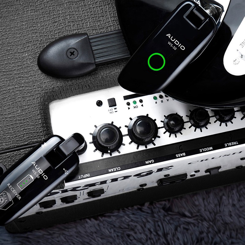 SWIFF WS-50 UHF Digital Guitar Wireless System (Transmitter + Receiver)