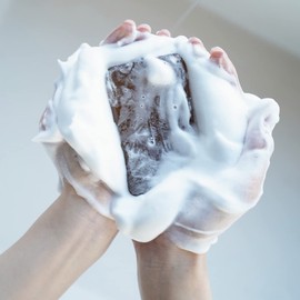 AMAMI Mineral Soap, 4.1 oz (115 g), 2 Pieces, Accoal, 4.1 oz (115 g), Made in Japan, Contains Natural Essential Oils, Frame Kneading Soap, Naturally Derived Ingredients, Paraben Free, Fluffy Foam, Solid Soap, For Face To Body