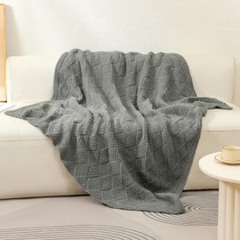 bearberry Super Soft Rhombic Throw Blanket 3D Jacquard Lightweight Cozy Warm Throw Blankets for Couch Bed Sofa All Season (Grey, 40”x50”)