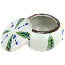 Needzo Japanese Spice Jar, Small Yakumi Pot with Green Leaf Design, Housewarming Gift and Home Decor, 2.5 Inches