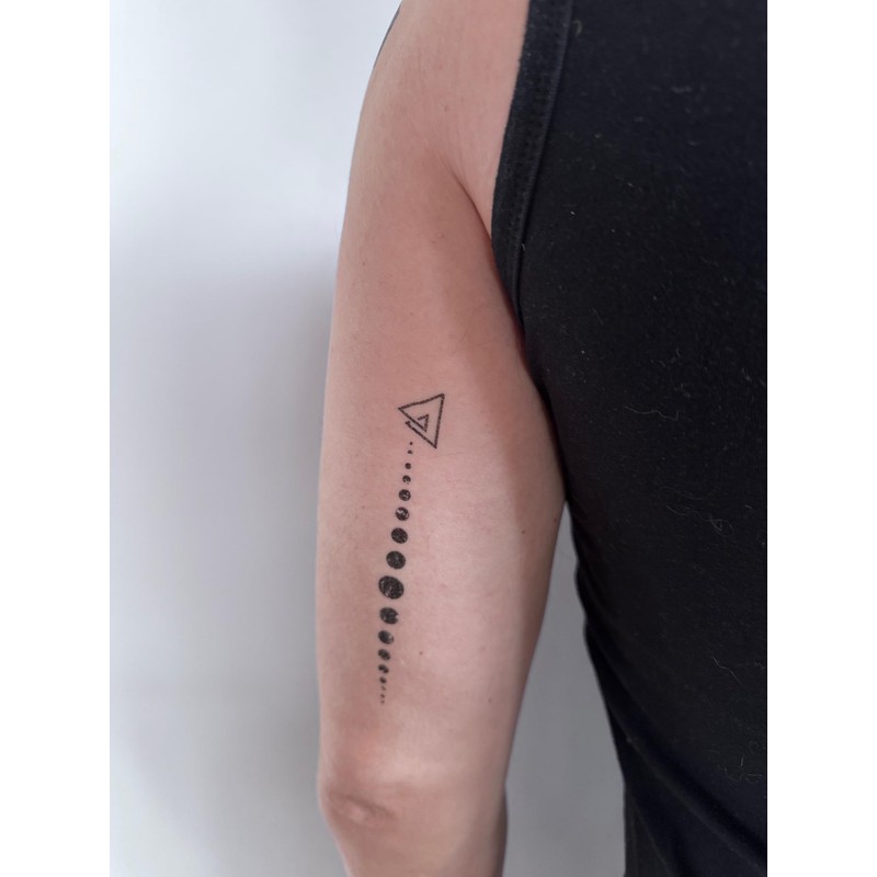 2 Sheets Temporary Triangle Tattoo Bracelet Tattoo Graphic Tattoos No.
