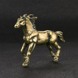 Milageto Brass Horse Ornament Horse Sculpture Desktop Ornament Tabletop Centerpieces Miniature Hand Craved for Bedroom Office Dorm