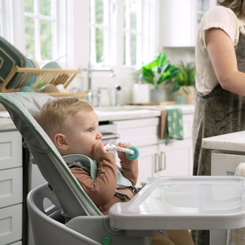 Mordedera para bebes Soothing Sheppy de Ingenuity con Aros de