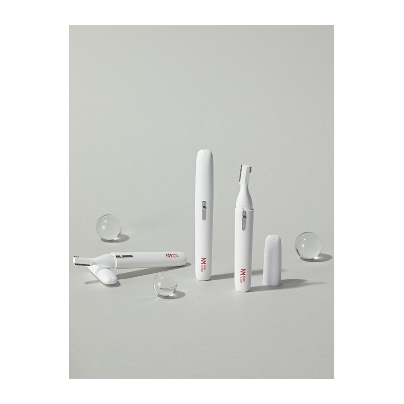 Electric eyebrow trimmer / 전동 눈썹정리기