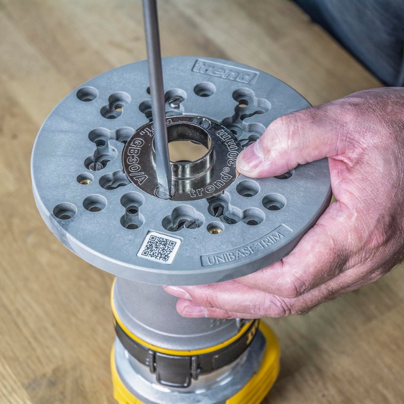 Trend Universal Trim Router Sub-Base, 150mm, Enhanced Compatibility for 1/4