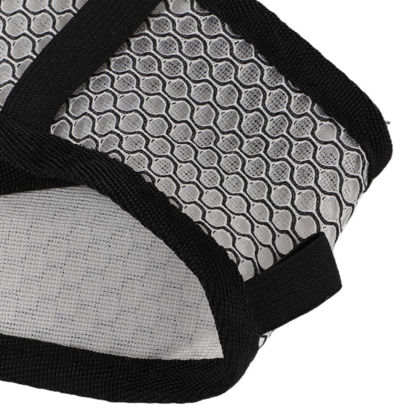 Hydration Pack Lightweight Breathable Multifunctional Water Backpack with 2L Water