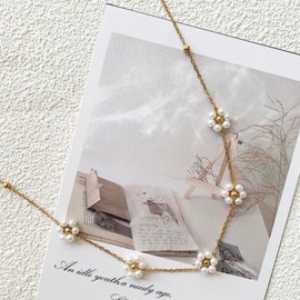 Honaer Dainty Pearl Choker Necklace Trendy Gold Necklaces Jewelry for Women, Flower Daisy Necklace