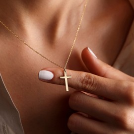 Pencros Simple Cross Necklace 18K Gold/Silver Filled Crucifix Faith Pendant Dainty Cross Choker Tiny Necklace for Women Girls, Brass, No Gemstone