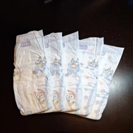 Luvs NEW! Luvs SIZE 8 Diapers Sample of 5 In Hand & Ready To Ship Non Vintage
