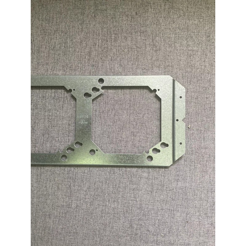 CADDY nVent Caddy Caddy RBS24 4-Box Mounting Bracket