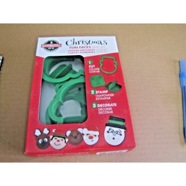 Unbranded 10 Piece Christmas Fun Faces Cookie Cutters
