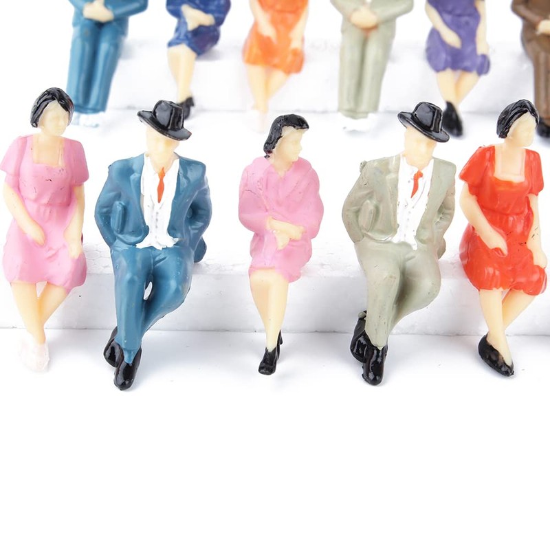 Gutshof miniaturen Pack of 25 Sitting Figures 1:32 Scale Model