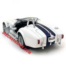 Kinsmart 1965 Shelby Cobra 427 1:32 Scale Diecast Model in White by Kinsmart