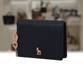 Hazzys (광주신세계)DEAR PUPPY 블랙 가죽 큐빅 퍼피로고 참장식 반지갑 HIWA5E184BK (DEAR PUPPY) Black Leather Cubic Puppy Logo Keychain Wallet HIWA5E184BK