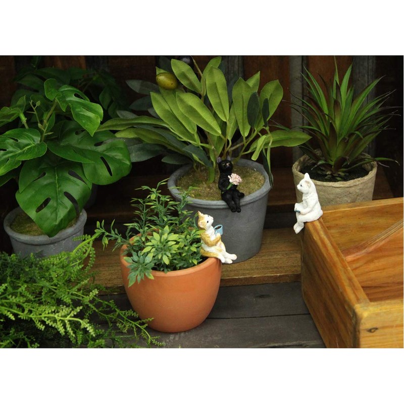 Keystone Figurine Cat with Flower, One Size Fits Most, SITTING