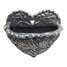 QUINTRA Vintage Heart Shaped Fleshy Resin Flower Pot, Wall Hanging, Fleshy Plate, Green Flowerware, Resin Wall Decoration Flower Pots Plastic 30 cm (Silver, One Size)