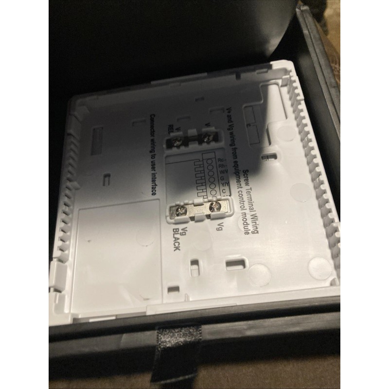 Carrier Edge Performance Series Programmable Thermostat (TP-PRH) Tutor Brand New