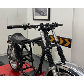 Motorbike Hand Grips & Bar Ends for 22mm 7/8-inch Handlebars with Enhanced Comfort and Style - Black Anodised Aluminium and Rubber | Suitable for all Street Motorcycles and Road Bikes | 2 PCS