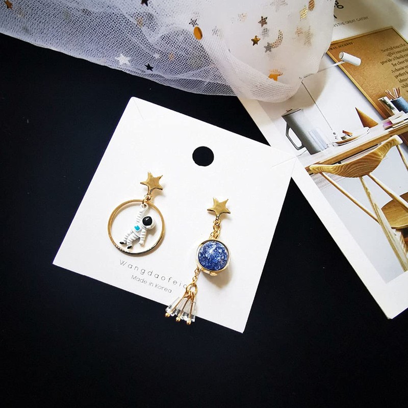 Creative Cartoon Astronaut Stud Earrings Asymmetric Spaceman Star Moon Drop