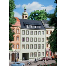 Auhagen 13337 "Townhouse Markt 3" Modelling Kit