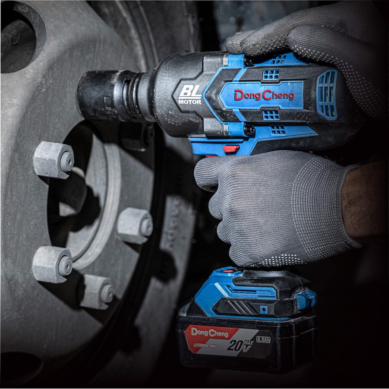 Dong Cheng 18V (20V MAX) 4.0Ah Lithum-ion Battery Pack Power