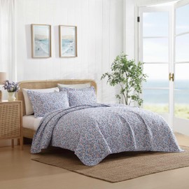 Laura Ashley - King Quilt Set, Breathable Premium Cotton Bedding with Matching Sham(s), Super Soft Floral Bedding Essentials (Leona Flower Red, King)