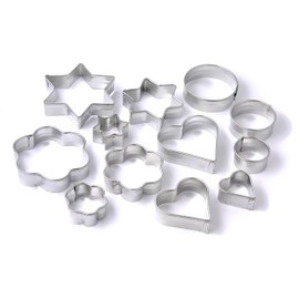 Zenker 12er Ausstecher-Set, Ausstechformen für Plätzchen, Kekse und Fondant, unterschiedliche Größen und vielfältige Motive, Menge: 1 x 12er Set