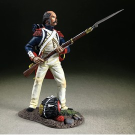 W. Britain's Napoleonic French 36188 French Imperial Guard Standing Defending Near Miss 1:30 Scale Pewter