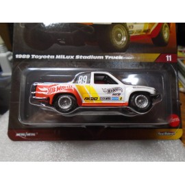Hot Wheels Elite 64 1989 Toyota HiLux Stadium Truck with Real Riders