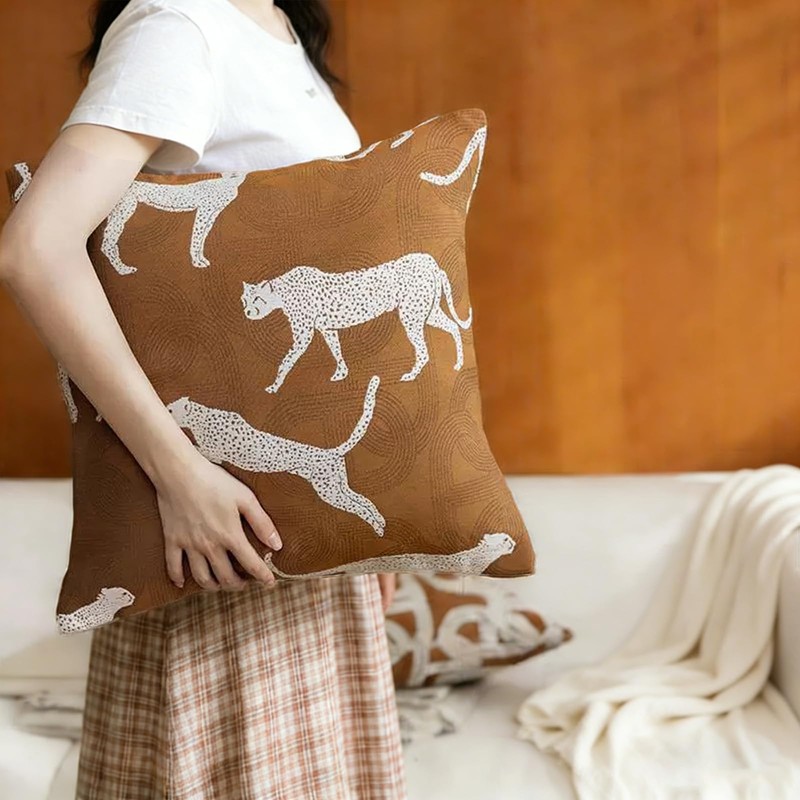 Horseshoe Pattern Pillow Cover Luxury Leopard Cheetah Jacquard Embroidery Decorative