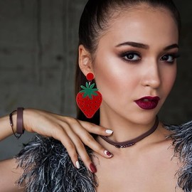 Strawberry Earrings Fruit Dangle Earrings for Women Acrylic Strawberry Drop Dangle Earrings for Women Cute Strawberry Fruit Jewelry (Red, One size)