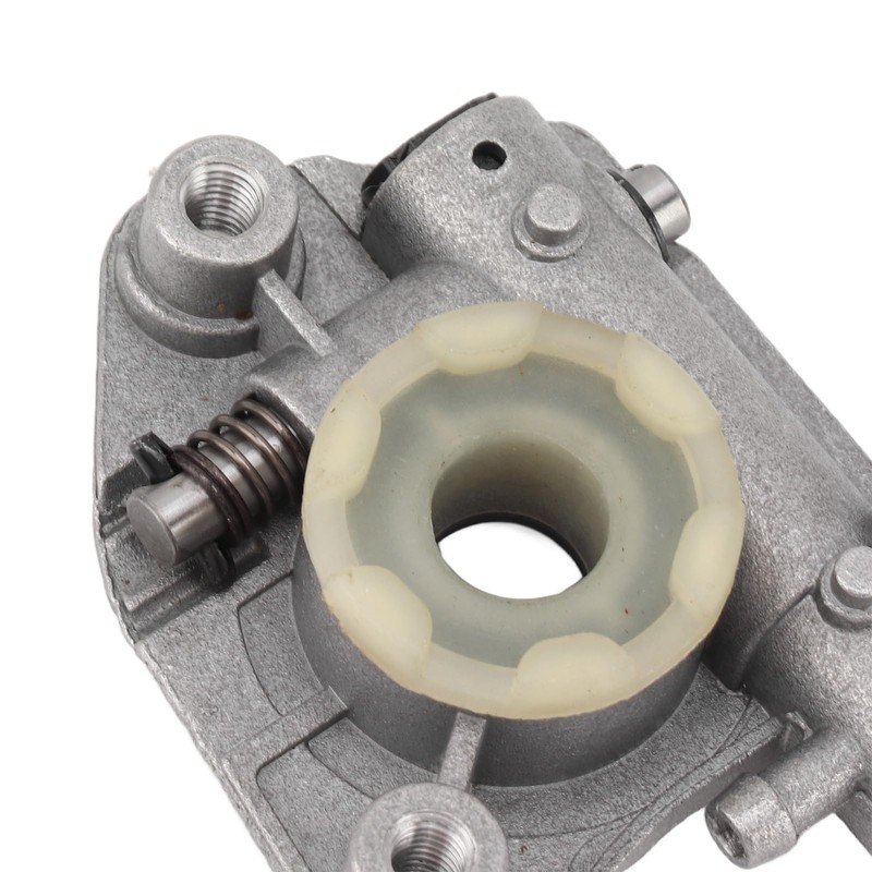Chainsaw Worm Gear Chain Saw Oil Pump Worm Oil Pump